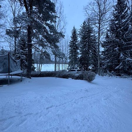 Mysig Stuga I Naevesta Örebro Exteriör bild