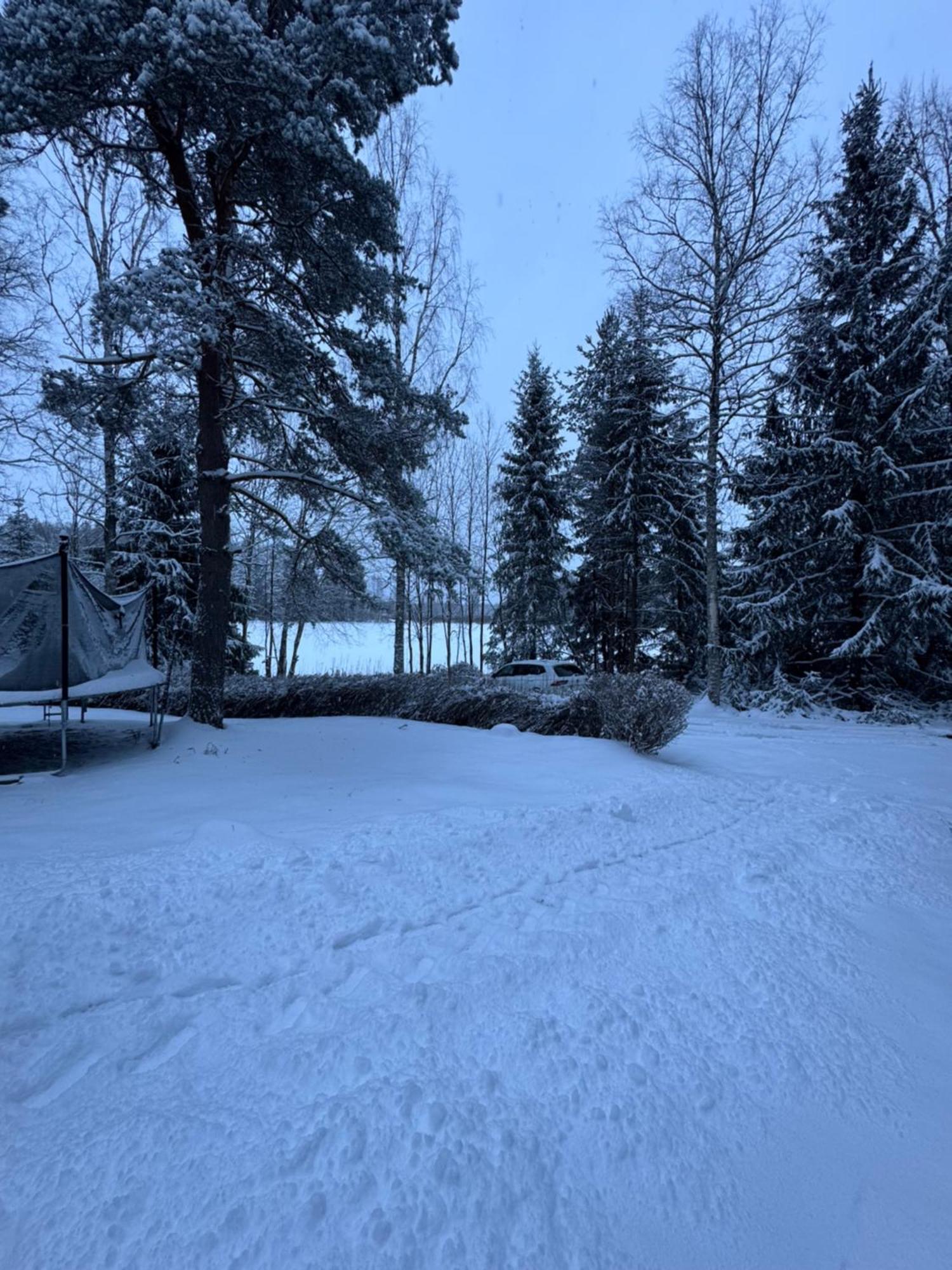 Mysig Stuga I Naevesta Örebro Exteriör bild