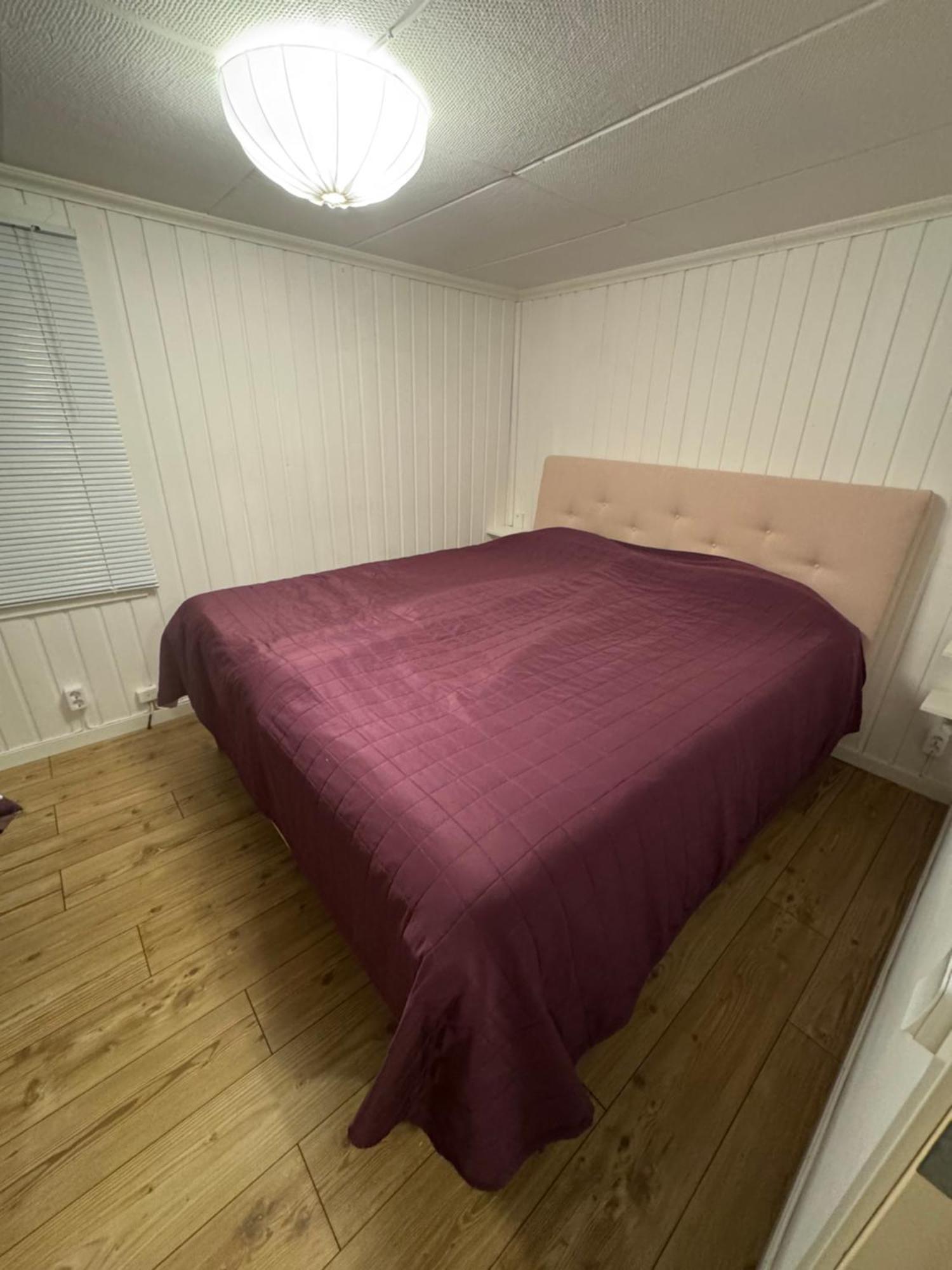 Mysig Stuga I Naevesta Örebro Exteriör bild