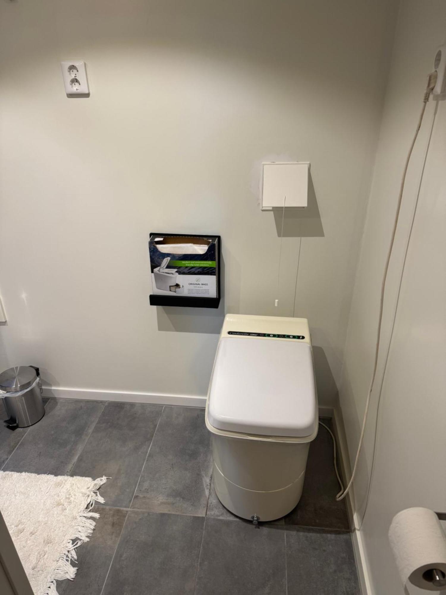 Mysig Stuga I Naevesta Örebro Exteriör bild